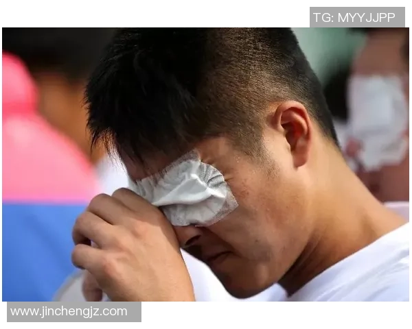 张伟的足球人生探索与深度对话揭示运动员背后的故事与梦想